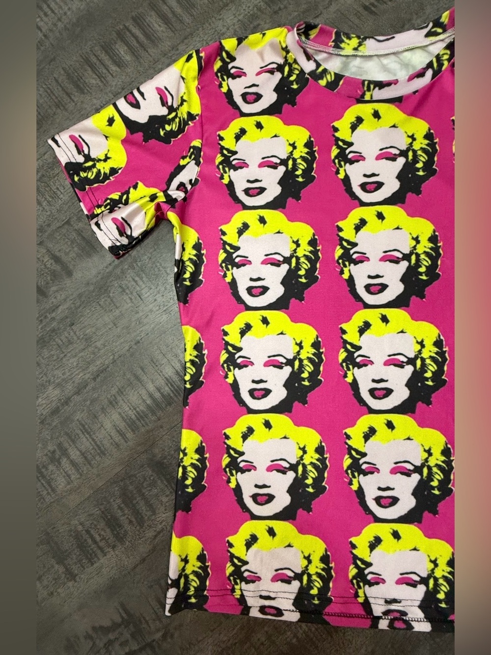 VINTAGE/Pop Art Pink & Yellow Graphic Tee - Picture 4 of 5